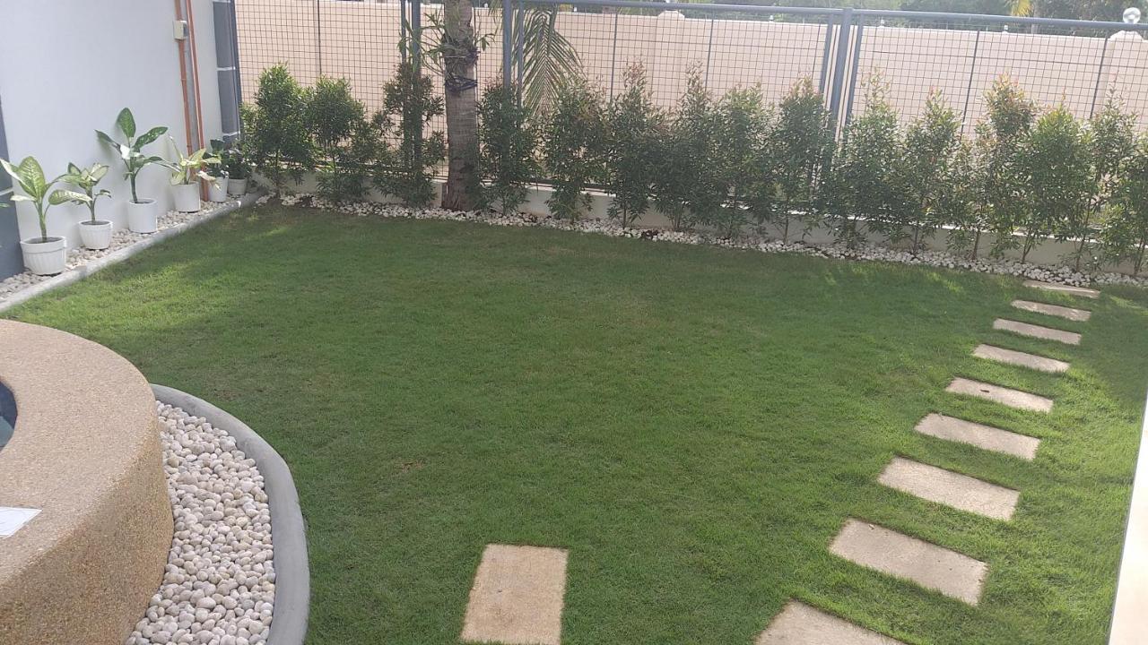 Ub Home Dauis Bagian luar foto